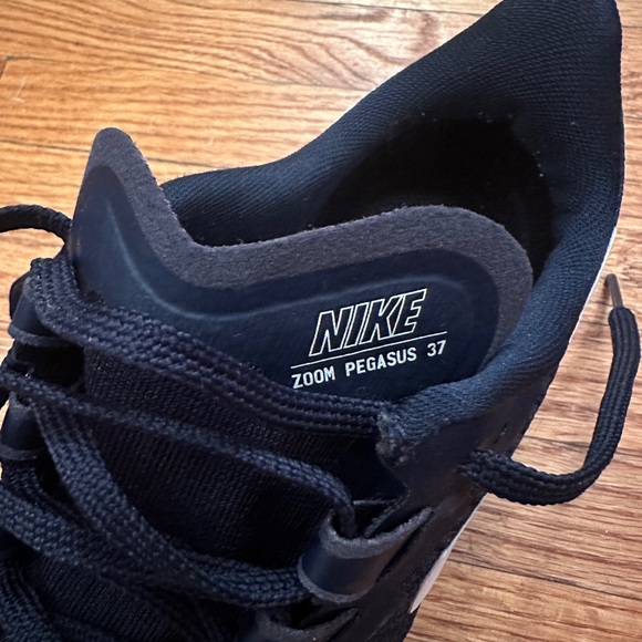 Nike Zoom Pegasus 37 Size 7 - Picture 6 of 7